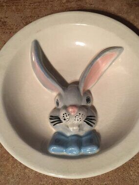VINTAGE EASTER DISH BUNNY ANTHROPOMORPHIC CERAMIC DIVIDED CANDY DISH 3D